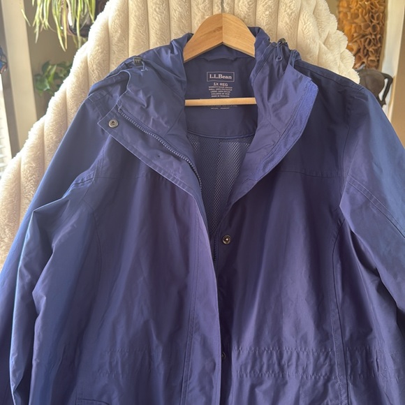 LL Bean Raincoat Trench - Picture 3 of 5